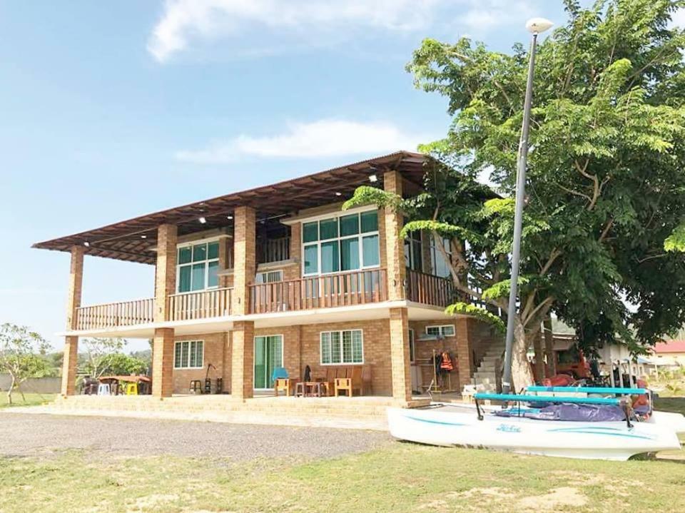 Ombak Deru Marang Exterior photo