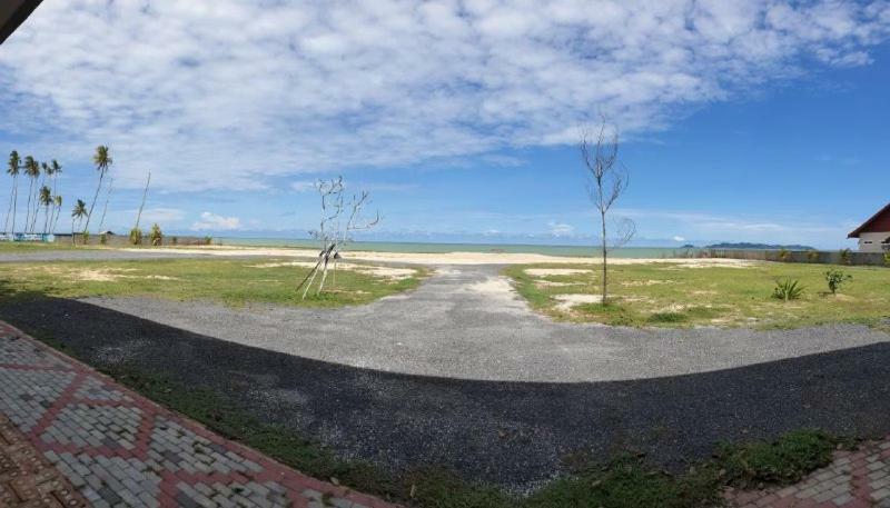 Ombak Deru Marang Exterior photo
